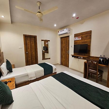 Hotel Bkc Garden - Near Us Embassy Bkc Mumbai Exteriör bild