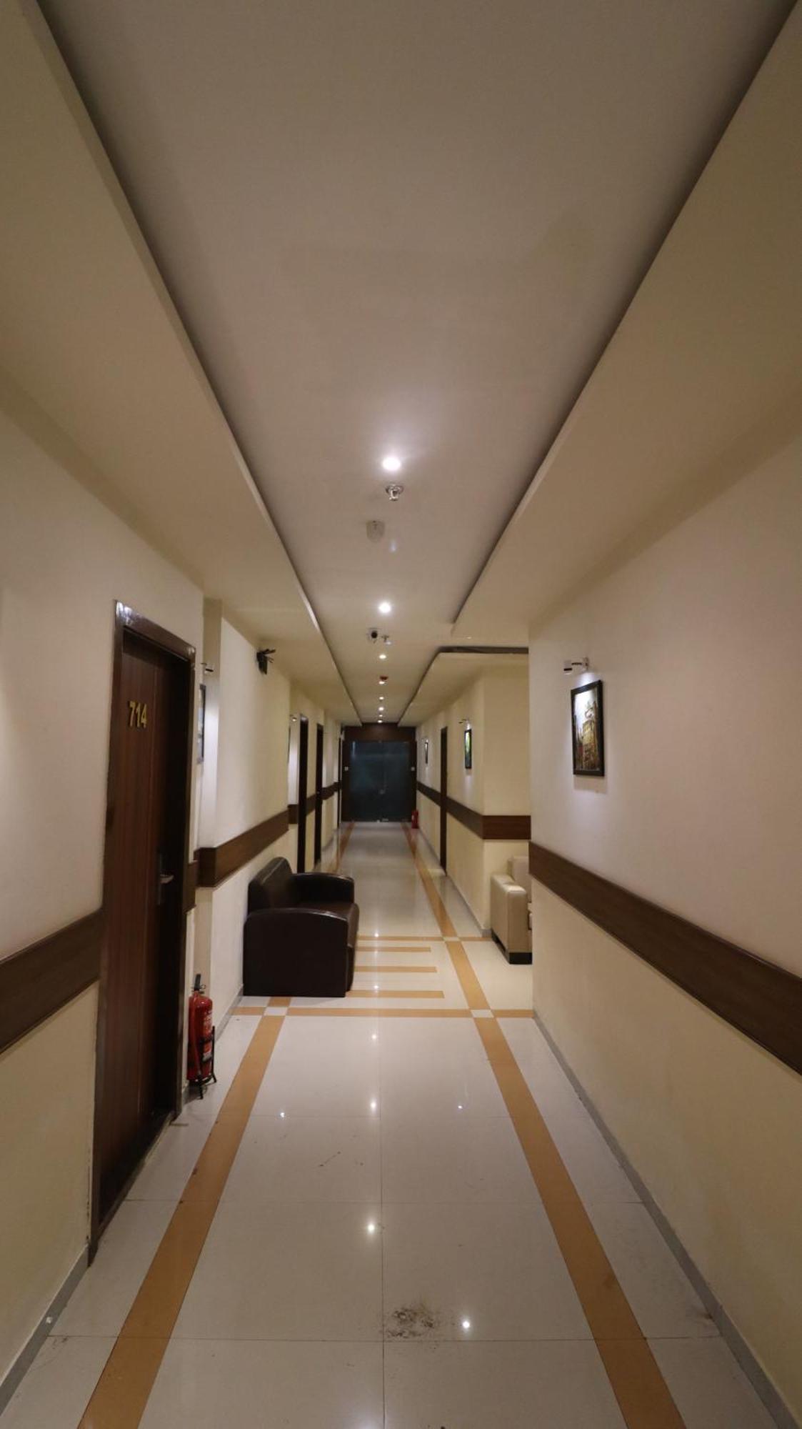Hotel Bkc Garden - Near Us Embassy Bkc Mumbai Exteriör bild